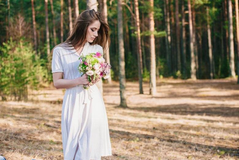 Платья для неторжественной регистрации брака – стильные варианты одежды 2021