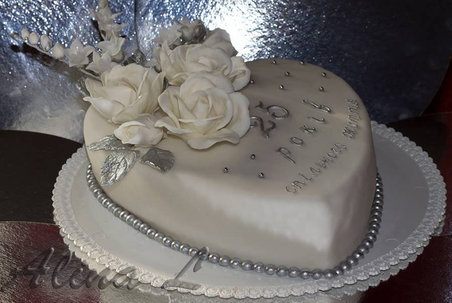 Бисквитные свадебные торты на серебряную свадьбу