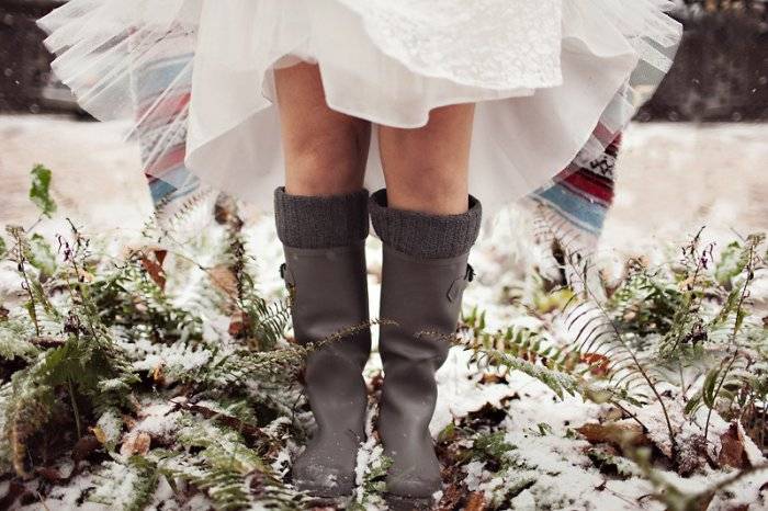 Что одеть под свадебное платье зимой