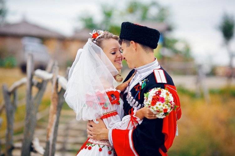 Обряд сватовства: по татарским обычаям, у русских, у казахов, на украине