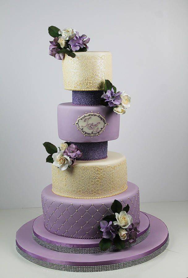Сиреневый торт на свадьбу: яркие варианты дизайна