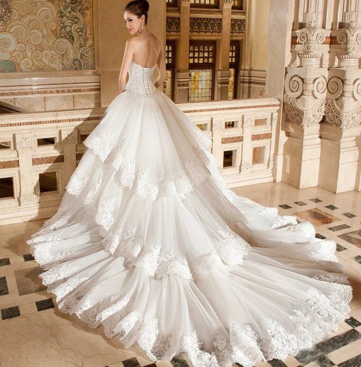 Свадебные платья русалка со шлейфом 2020 года - популярные модели и фасоны, советы по выбору с фото и видео