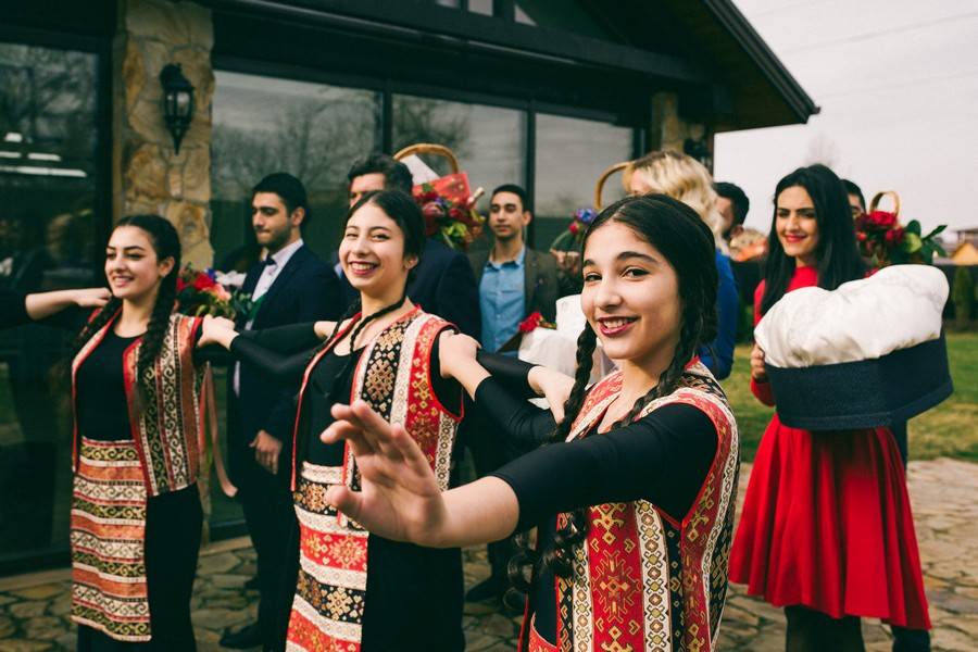 Армянская свадьба: традиции, обряды, свадебные платья