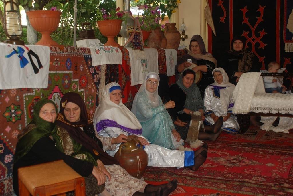 Армянские традиции: свадьба, рождение ребенка, гостеприимство, виноделие
