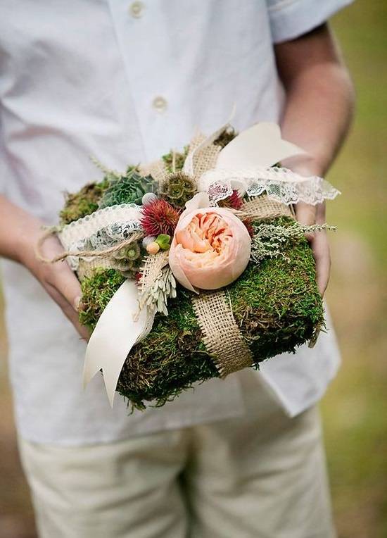Подушечки для колец на свадьбу — модные и красивые узоры на 65 фото