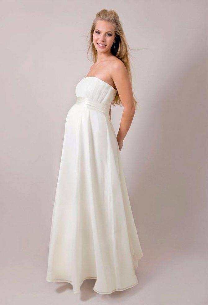 Свадебные платья для беременных: обзор моделей