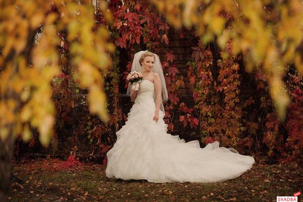 ᐉ в чем пойти на свадьбу осенью: идеи для гостей. платье на свадьбу для гостей — советы по выбору - svadba-dv.ru