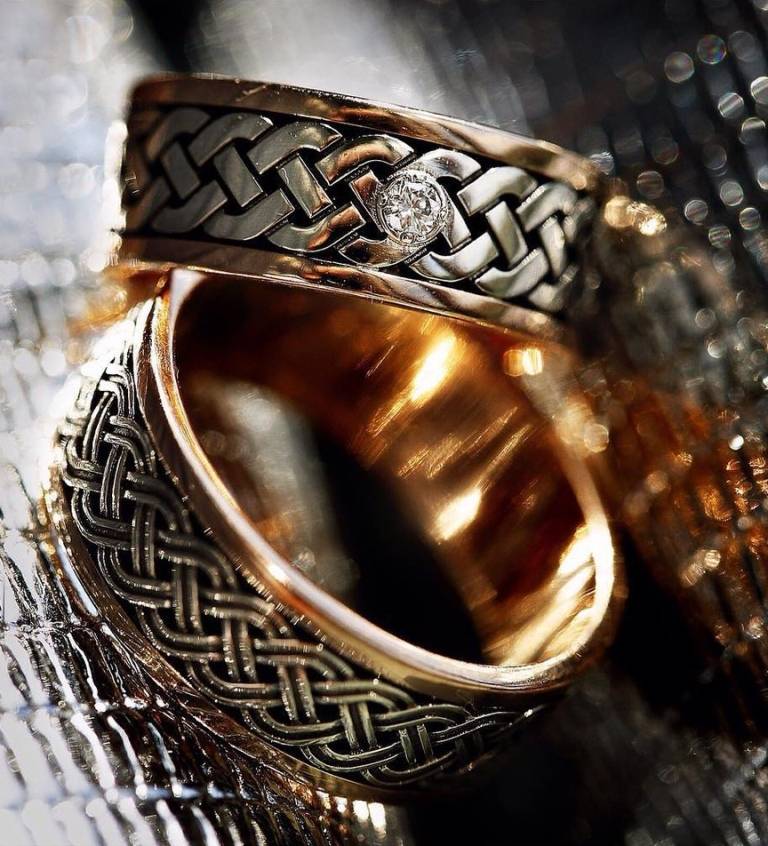Славянские обручальные кольца: обереги с символикой