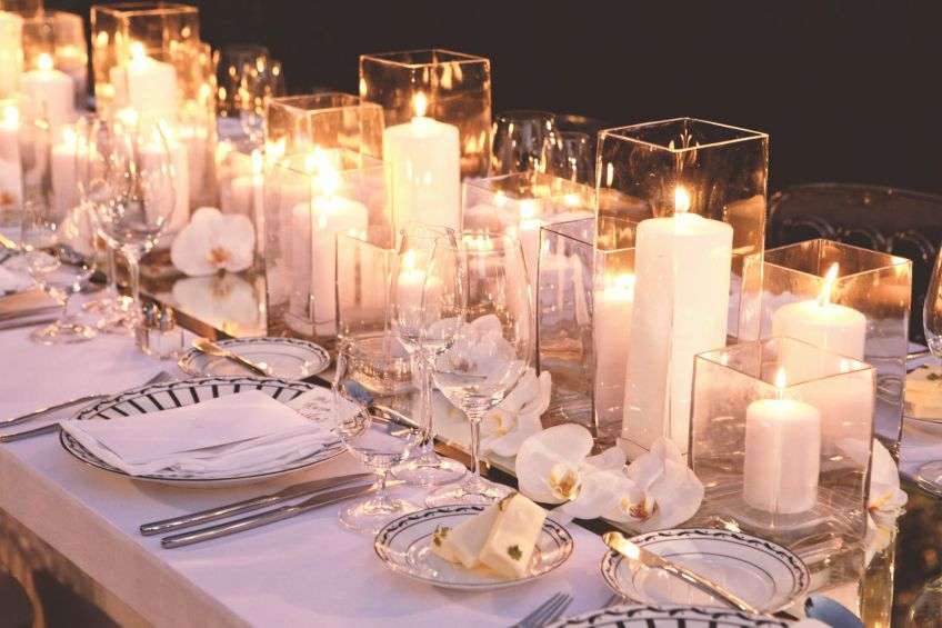 Оформление свадебного стола для молодых и гостей, общие правила