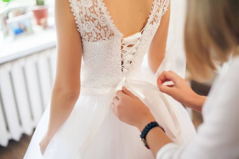 Как правильно выбирать белые свадебные платья?