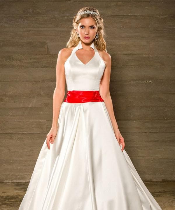 Красное свадебное платье, варианты оттенков и правила подбора аксессуаров