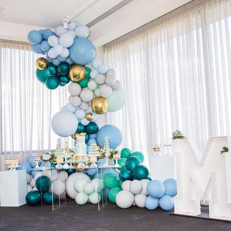 Парите в облаках: лучшие идеи, как провести конкурсы с шариками на свадьбе