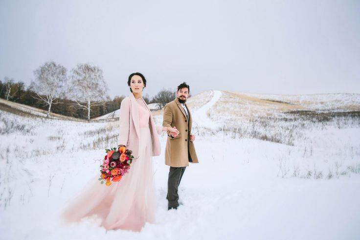 Зимняя свадьба: как выбрать теплое свадебное платье
