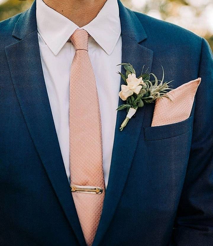 Что одеть на свадьбу мужчине: подбираем наряд жениху и гостю