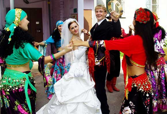 Смешные конкурсы для жениха на выкуп невесты