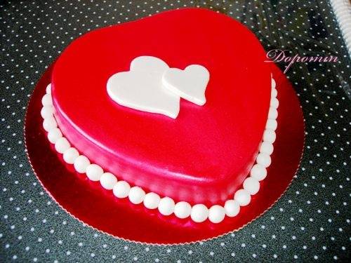 Свадебные торты в виде сердец — украшение любой свадьбы