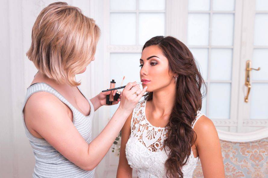Свадебная прическа и макияж: полезные советы будущим невестам