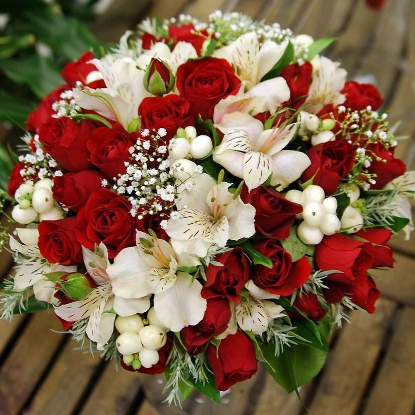Букет невесты из кустовых роз: красивые сочетания и идеи оформления композиции