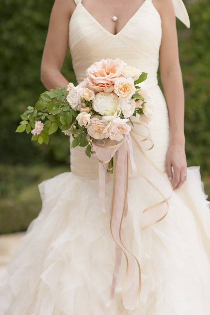 Свадебное платье айвори: оттенки, фасоны, аксессуары 424 фото