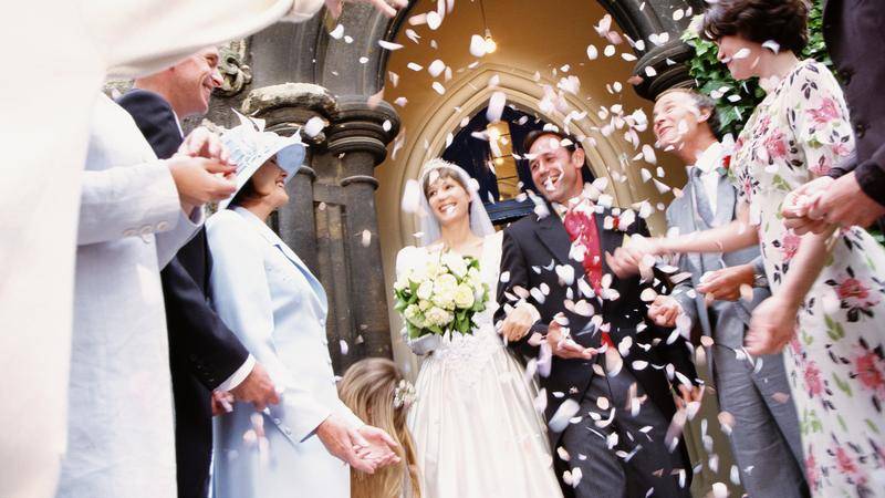 Свадебные обычаи и традиции: классические, современные и устаревшие
