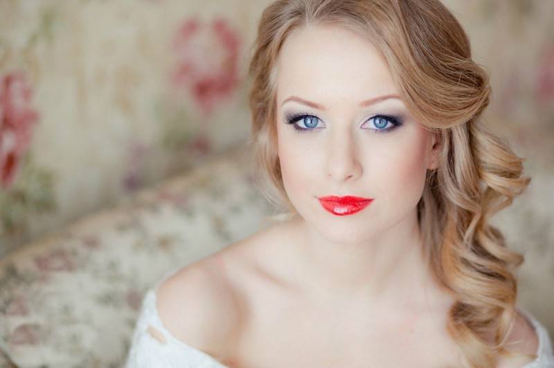 Советы с фото и видео, как подобрать свадебный макияж для голубых глаз