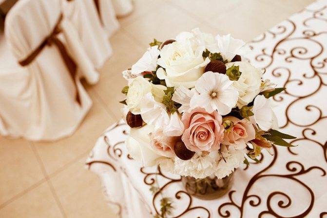 Нежнее нежного: создаем безупречный букет невесты в бежевых тонах по фото и советам флористов