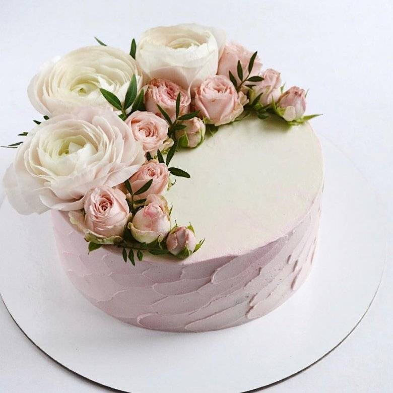 Торт с живыми цветами - важные моменты подготовки цветов