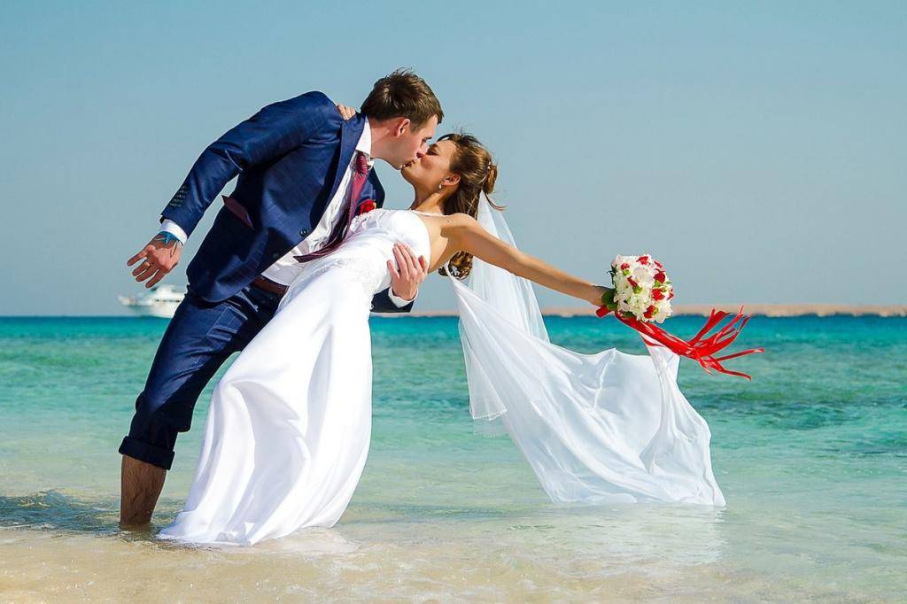 Свадьба за границей: семь непростых шагов к незабываемой церемонии