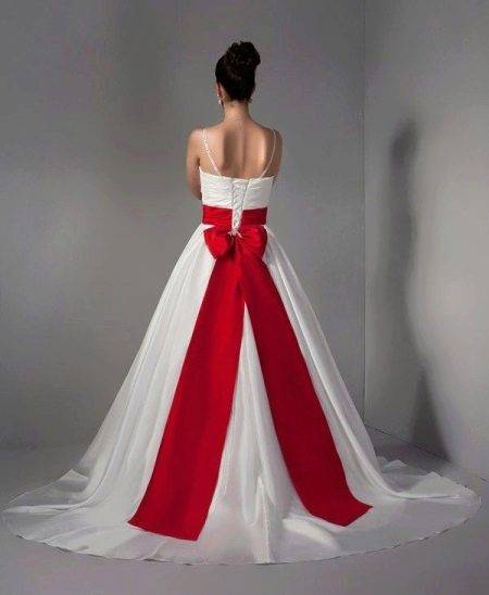 Эксклюзивные красные свадебные платья: фото, фасоны