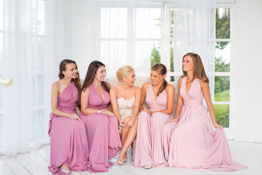 Лучшие модели вечерних платьев на свадьбу, правила выбора и полезные советы