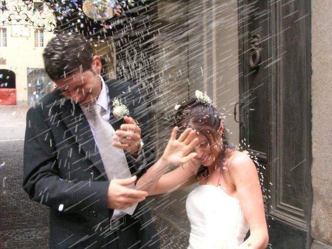 Дождь на свадьбу — хорошая погодная примета