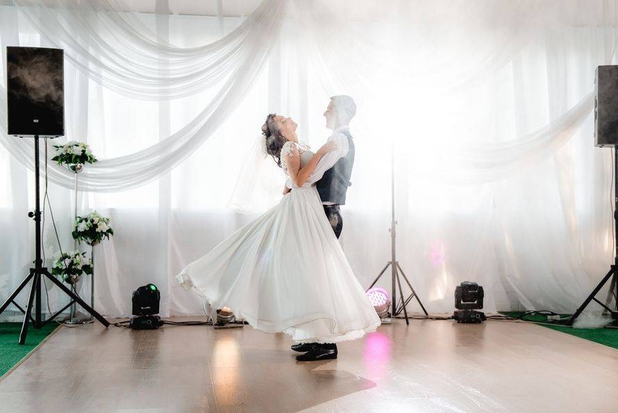 Мыльные пузыри на свадьбу – лучший способ сделать праздник незабываемым