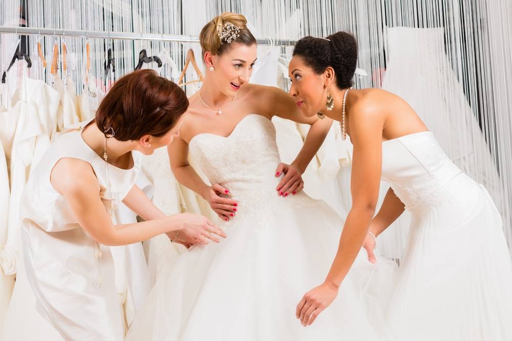Приметы и суеверия про свадебное платье невесты
