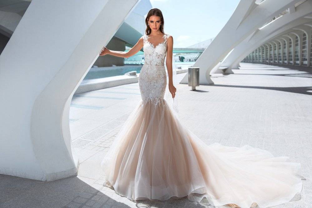 Модные свадебные платья 2019-2020 года: фото, новинки, тенденции, фасон