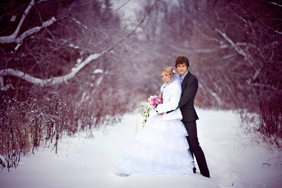 Зимняя свадебная фотосессия: необычные идеи, полезные советы, неоспоримые преимущества