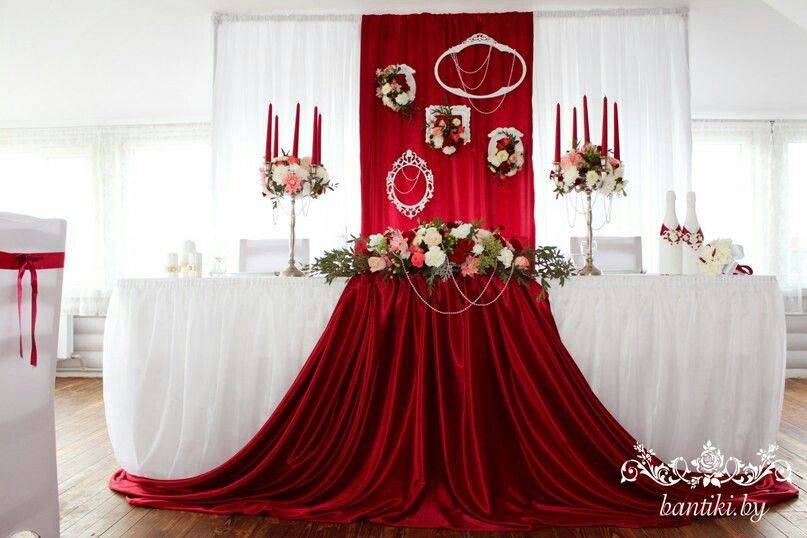 Чувственный букет невесты марсала – рубиново-винный акцент страстного образа