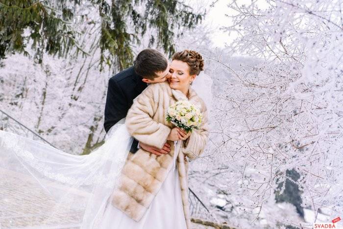 Зимняя свадебная фотосессия: необычные идеи, полезные советы, неоспоримые преимущества