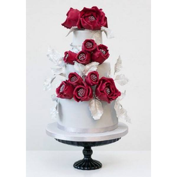 Свадебные торты в красном цвете – яркий стиль, необычные формы и модные детали