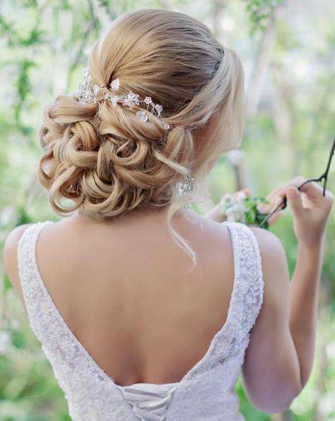 Современные свадебные прически для невест на длинные волосы