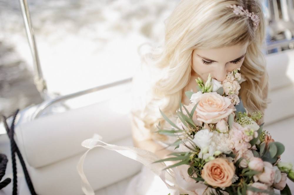 Невеста блондинка: макияж и свадебные образы