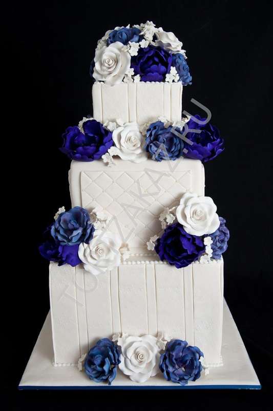 Как выбрать свадебный торт в синих тонах
