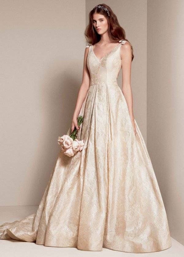 Свадебное платье футляр, особенности и актуальные на сегодня фасоны