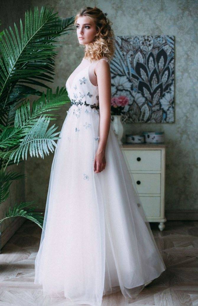 Свадебное платье с бабочками – обзор модных трендов