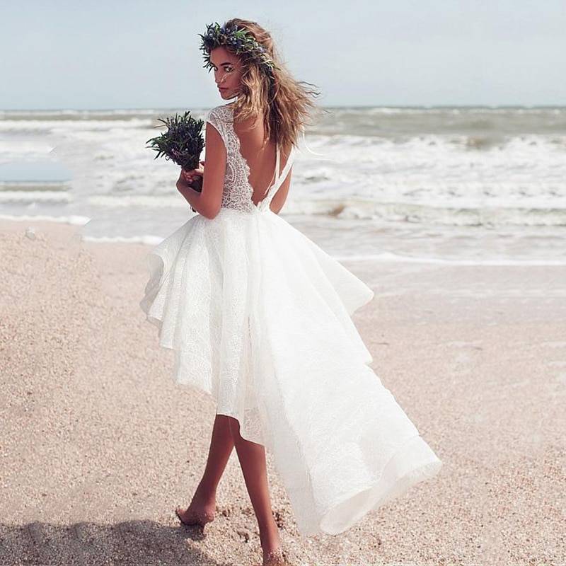Пляжные свадебные платья: фасоны и модели с фото
