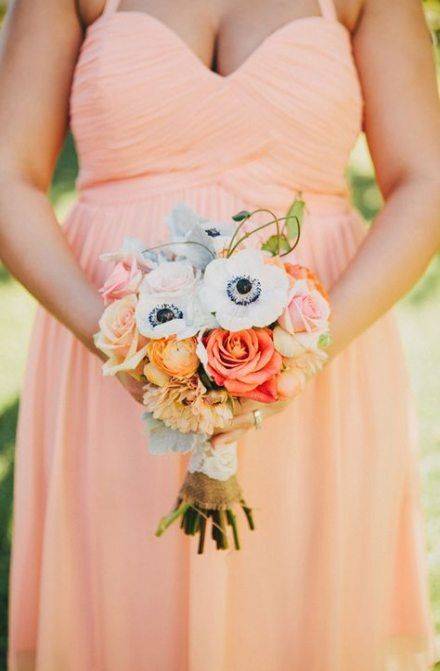 Свадьба в персиковом цвете: оформление, образы и аксессуары