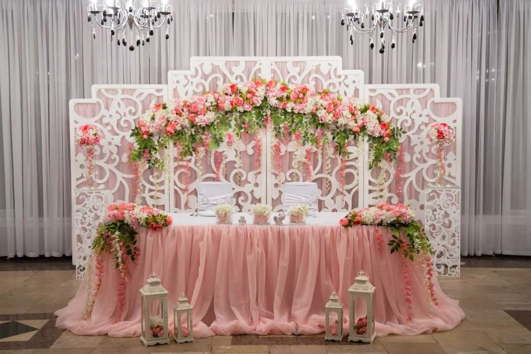 Оформление свадебного стола, варианты украшения, цветовая гамма