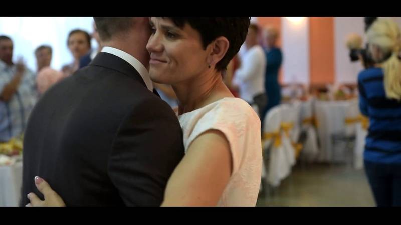 Танец мамы и сына на свадьбе и мамы и дочки: музыка, видео