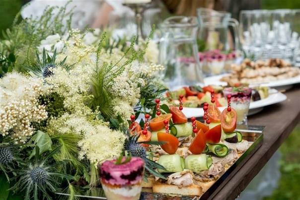 Как оформить фуршетный стол на свадьбу – идеи и рецепты