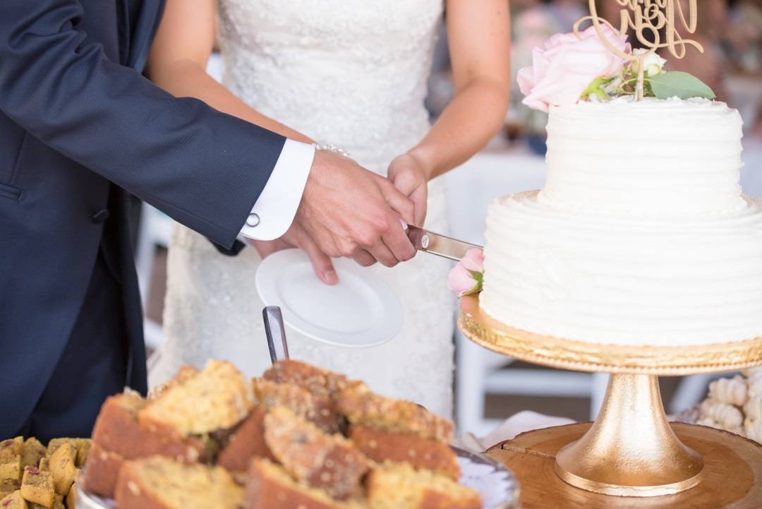 Как выбрать свадебный торт правильно: полезные рекомендации