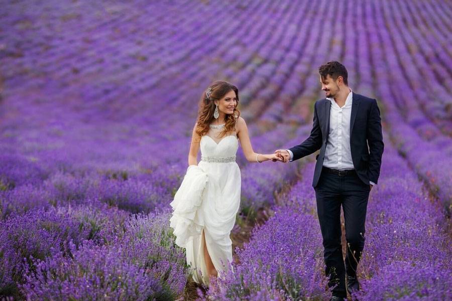 Фиолетовая свадьба: разбираемся в декоре праздника в лиловых оттенках